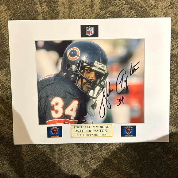 Chicago Bears Walter Payton autographed 8x10 photo - Picture 1 of 2
